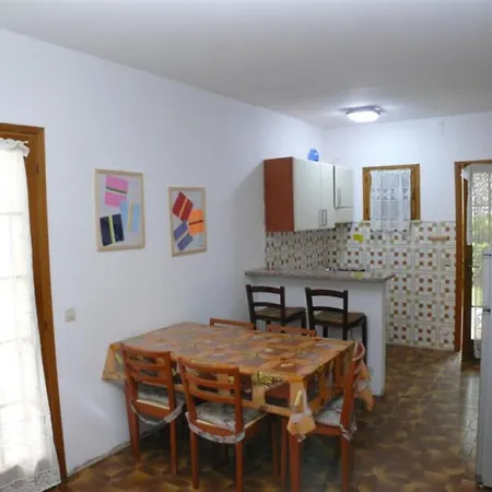 Lovely For Families In Apartment